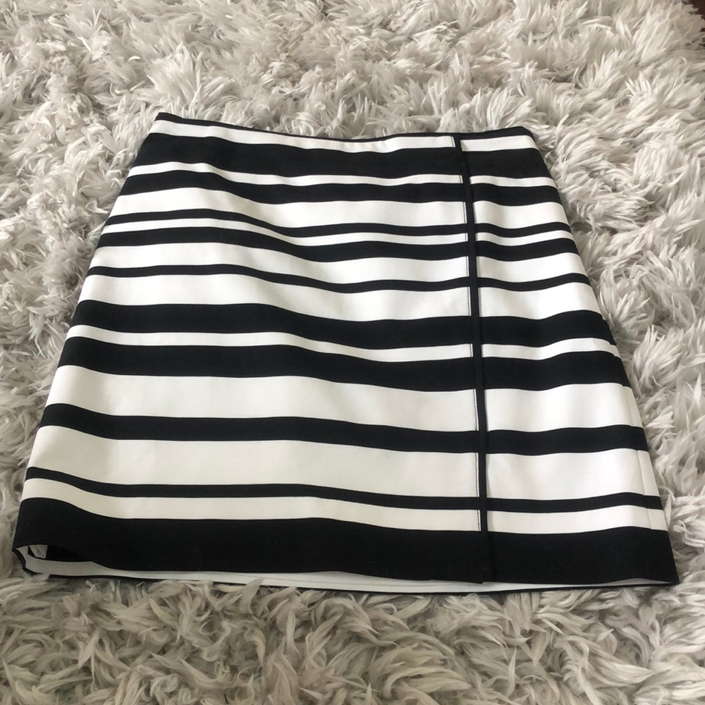 Striped pencil skirt